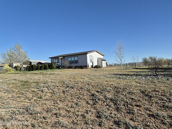 3rd image of 1585 W Ranch House Rd