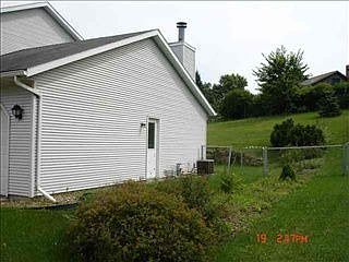 2nd image of 5817 Chester Cir