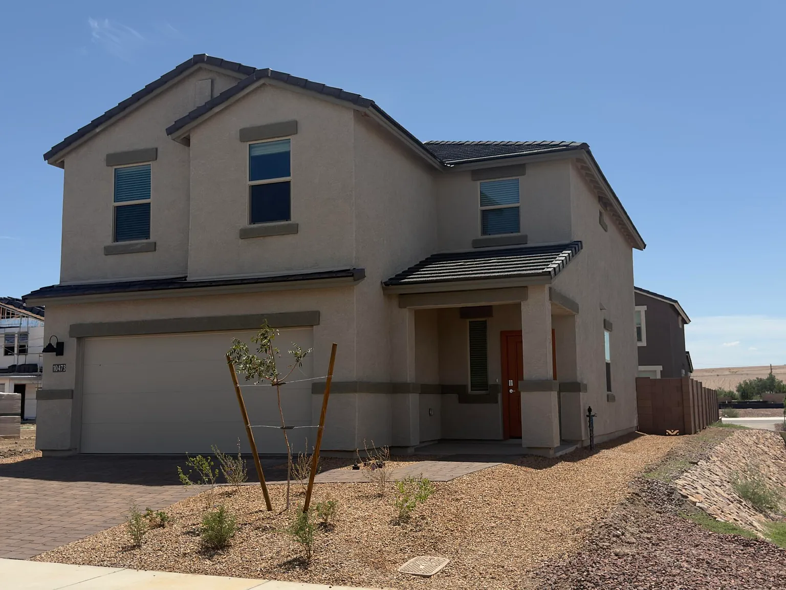 4 bed, 2.5 bath, 2227 sqft, $2,500 — Photo 1