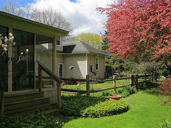 5th image of 3 Spruce Ln