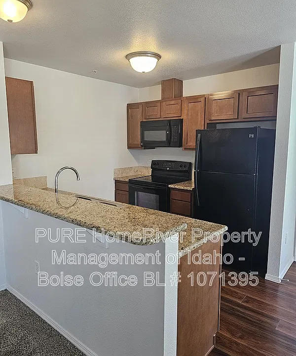 11846 W Fairview Ave #201