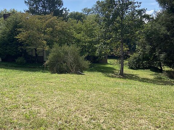 3rd image of 145 Burlington Rd