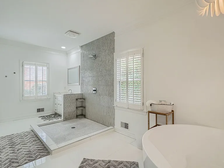 425 Ferry Lndg — Photo 22