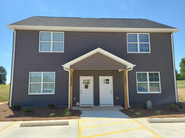 122 Diver Dr #A, Lexington, NC 27295