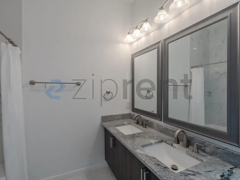 4123 Avenue M 1/2 — Photo 17