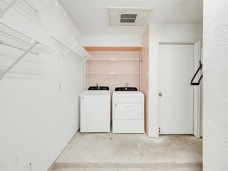 5900 Richard Carlton Blvd — Photo 27