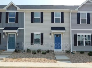 762 Carson Cir, Grottoes, VA 24441
