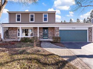 1016 Evergreen Dr, Carol Stream, IL 60188