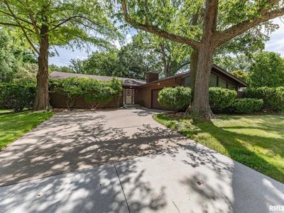 5317 36th Avenue Ct, Moline, IL, 61265