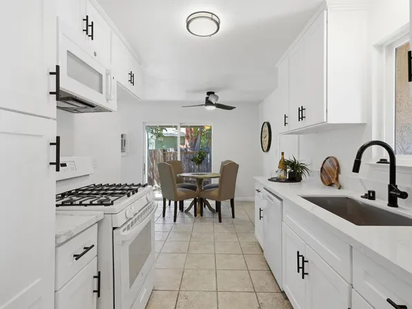 6650 Hogan Dr, Sacramento, CA 95822