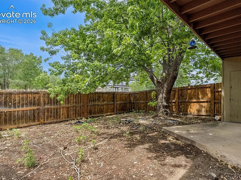 340 & 342 Fairway S #342 — Photo 10
