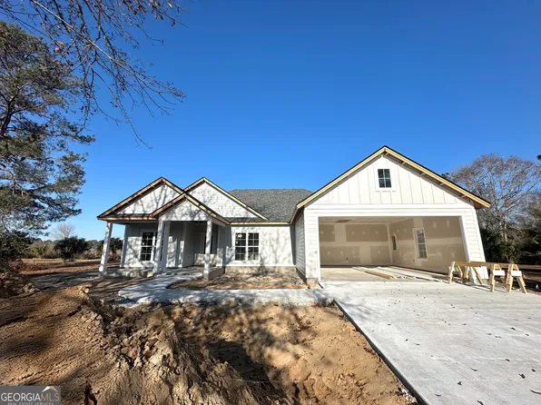 1807 Iris St, Adel, GA 31620