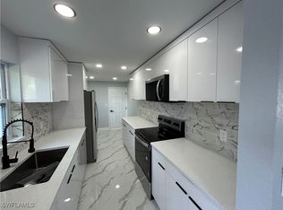 20 Broadway Cir, Fort Myers, FL 33901