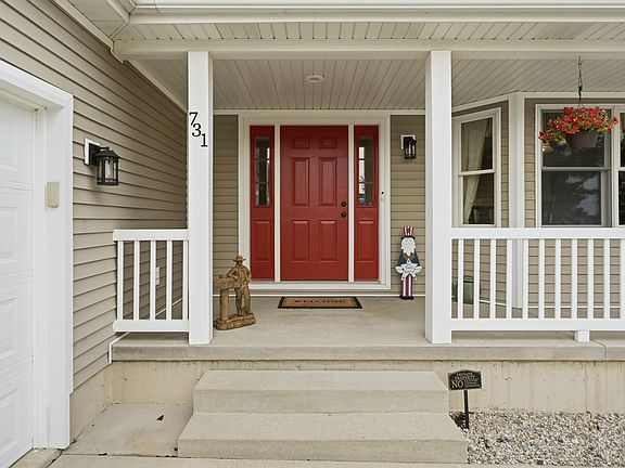 3rd image of 731 Oakbrook Dr