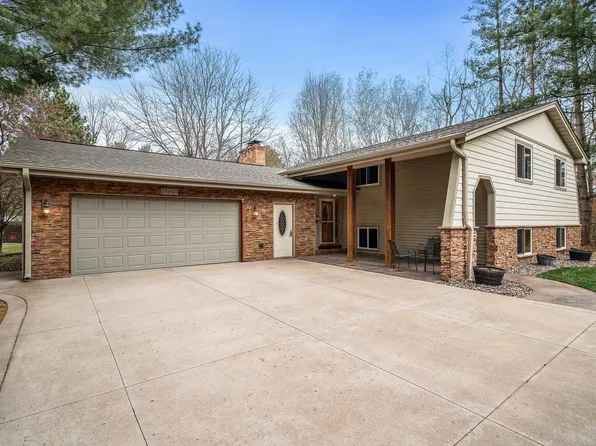 18041 Vale St NW, Andover, MN 55304