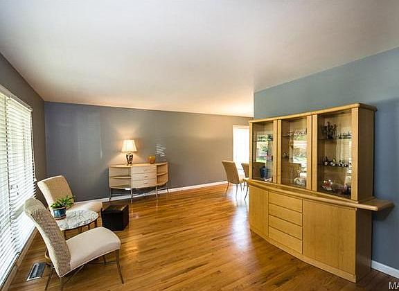 2nd image of 408 Tamarack Dr