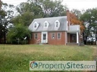 1442 Fredericks Hall Rd, Bumpass, VA 23024