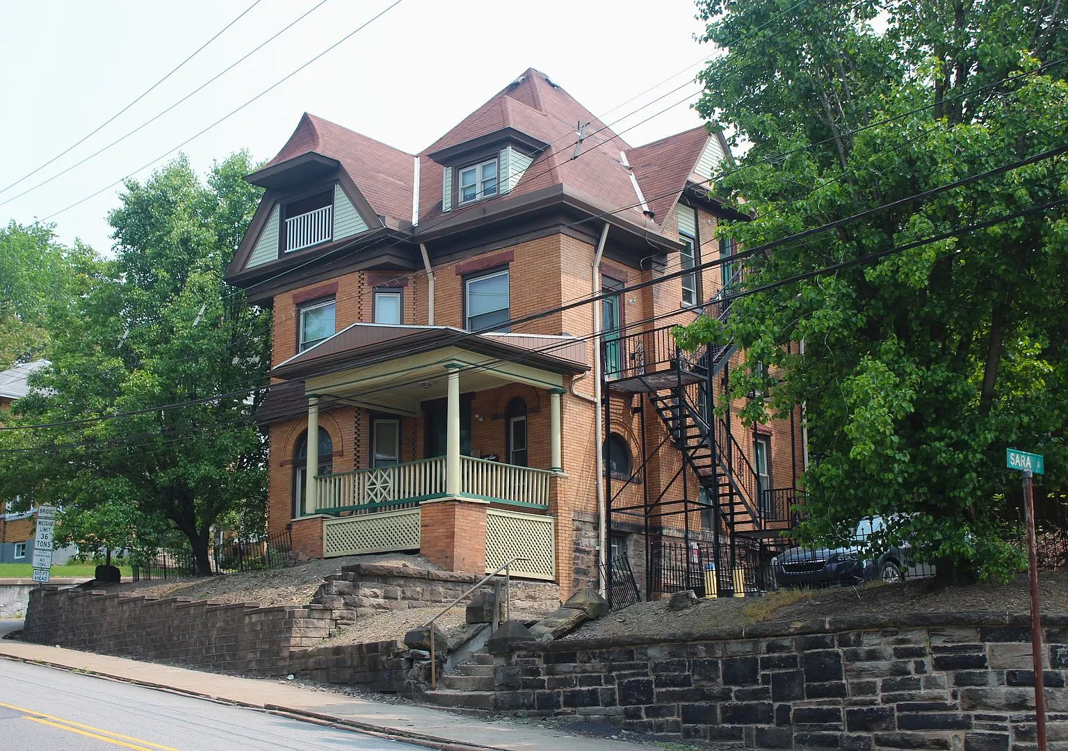 2-BR in Turtle Creek - Income-restricted — Photo 1