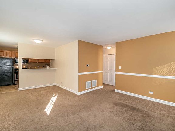 3rd image of 1272 Prairie Ave Unit A