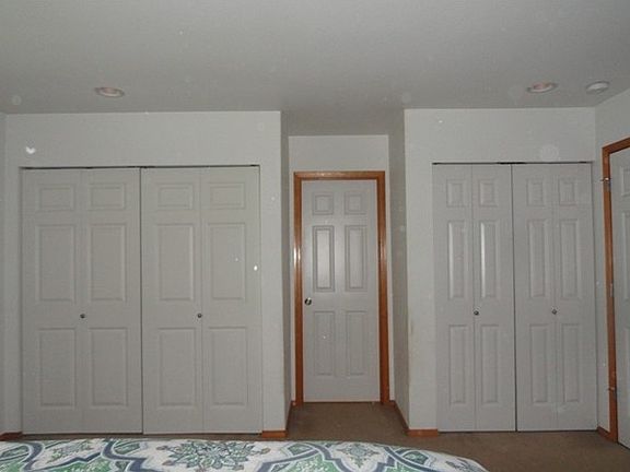 Master w/his and her closets