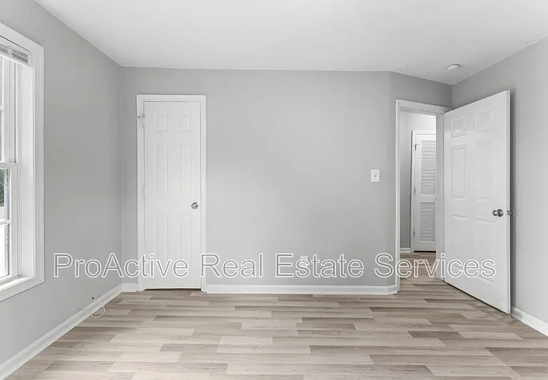1415 Commerce Ave #1 — Photo 12