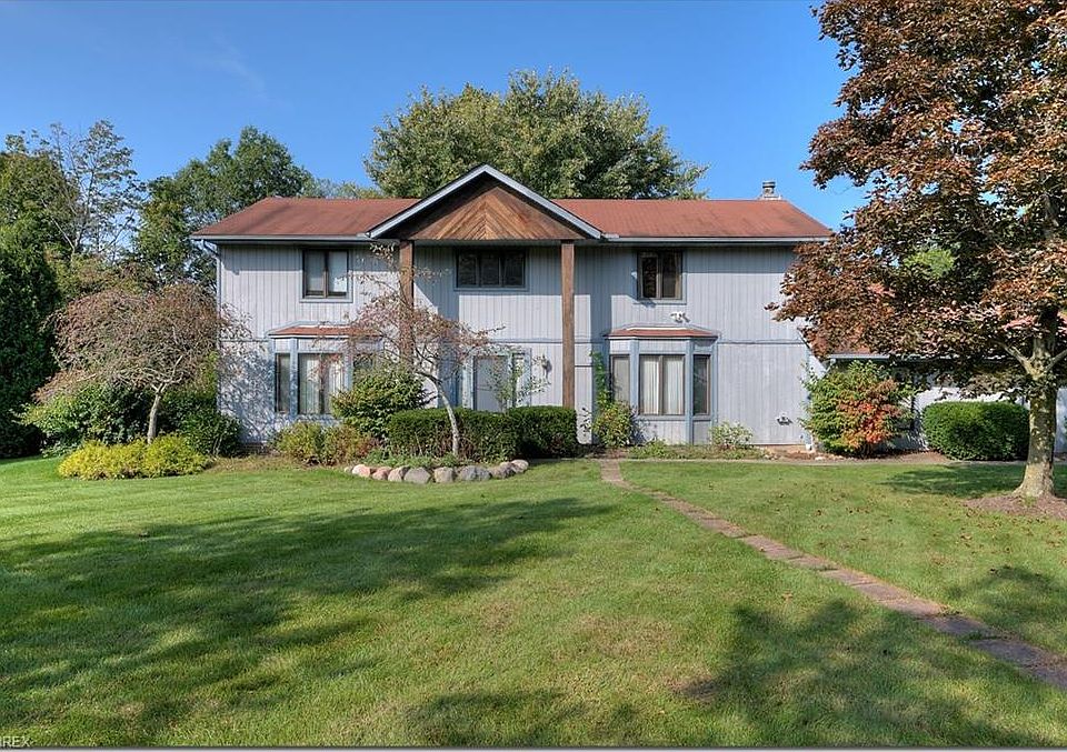 1st image of 720 Skyland Dr