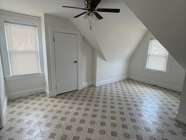 19 Neptune Ave #3 — Photo 5