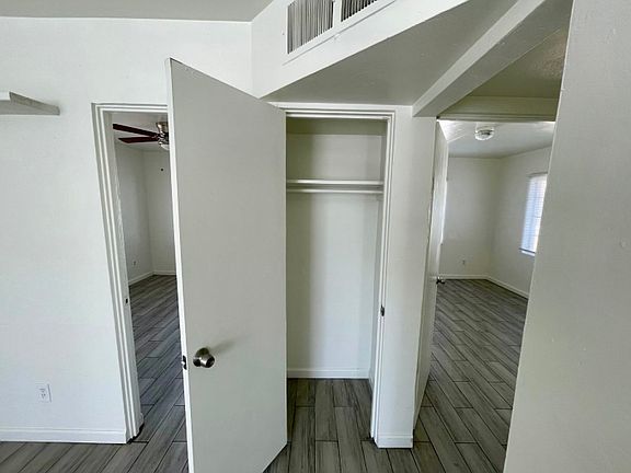 5th image of 7307 N 55th Dr