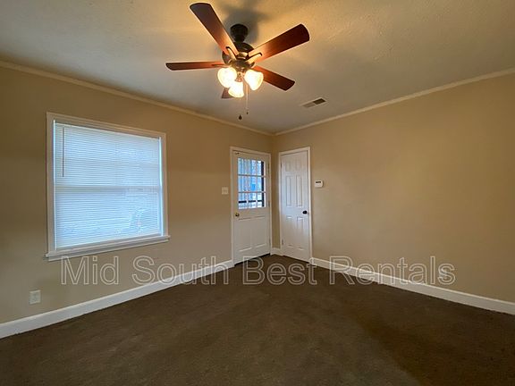 3rd image of 3384 Buchanan Ave