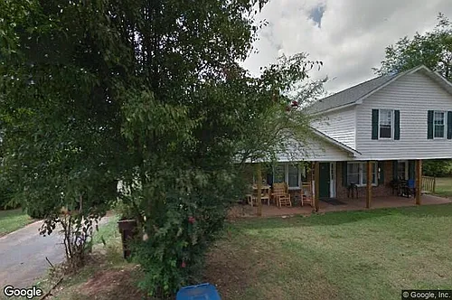 141 Hadden Ave Photo 1