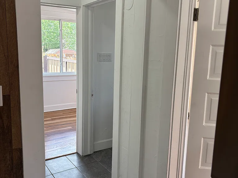 813 Marquette Ave NW #2 — Photo 16
