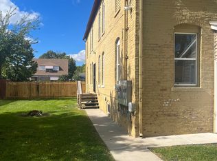 1325 Victoria Ave #3, North Chicago, IL