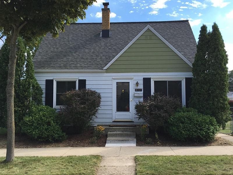 1st image of 8901 W Concordia Ave