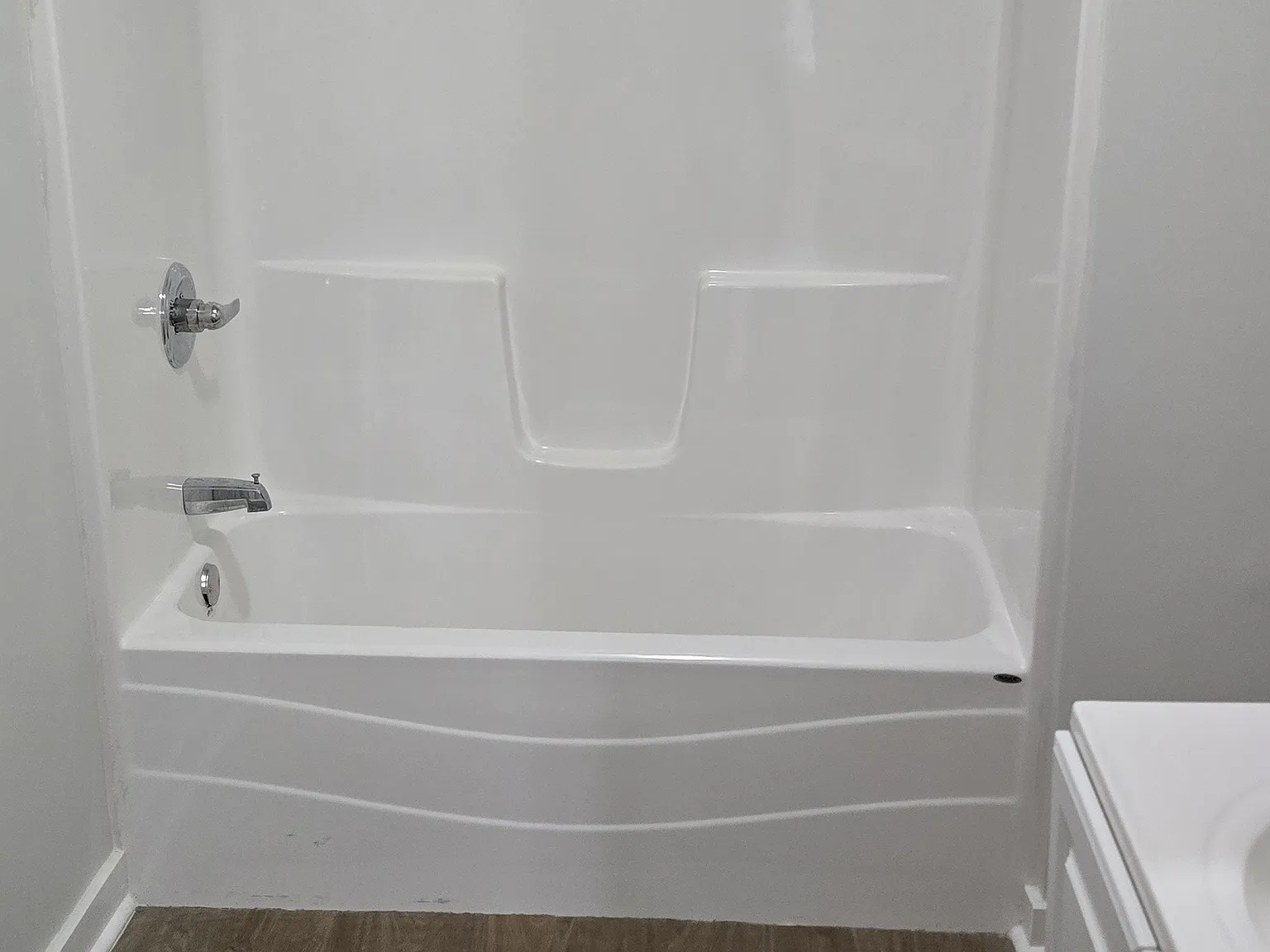 3 bed, 1225 sqft, $1,250 — Photo 2