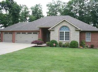 586 Willowbrook Bnd, Cape Girardeau, MO 63701
