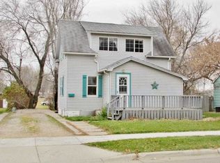 519 4th St SW, Rugby, ND 58368