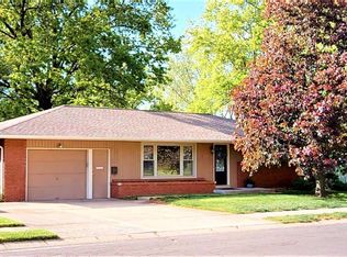 2001 Madison Ave, Edwardsville, IL 62025