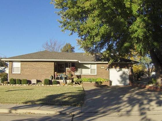 1st image of 1700 Gibson Pl