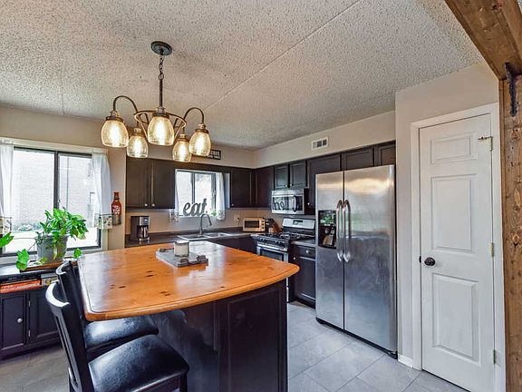 4th image of 8200 Anchor Dr APT 802