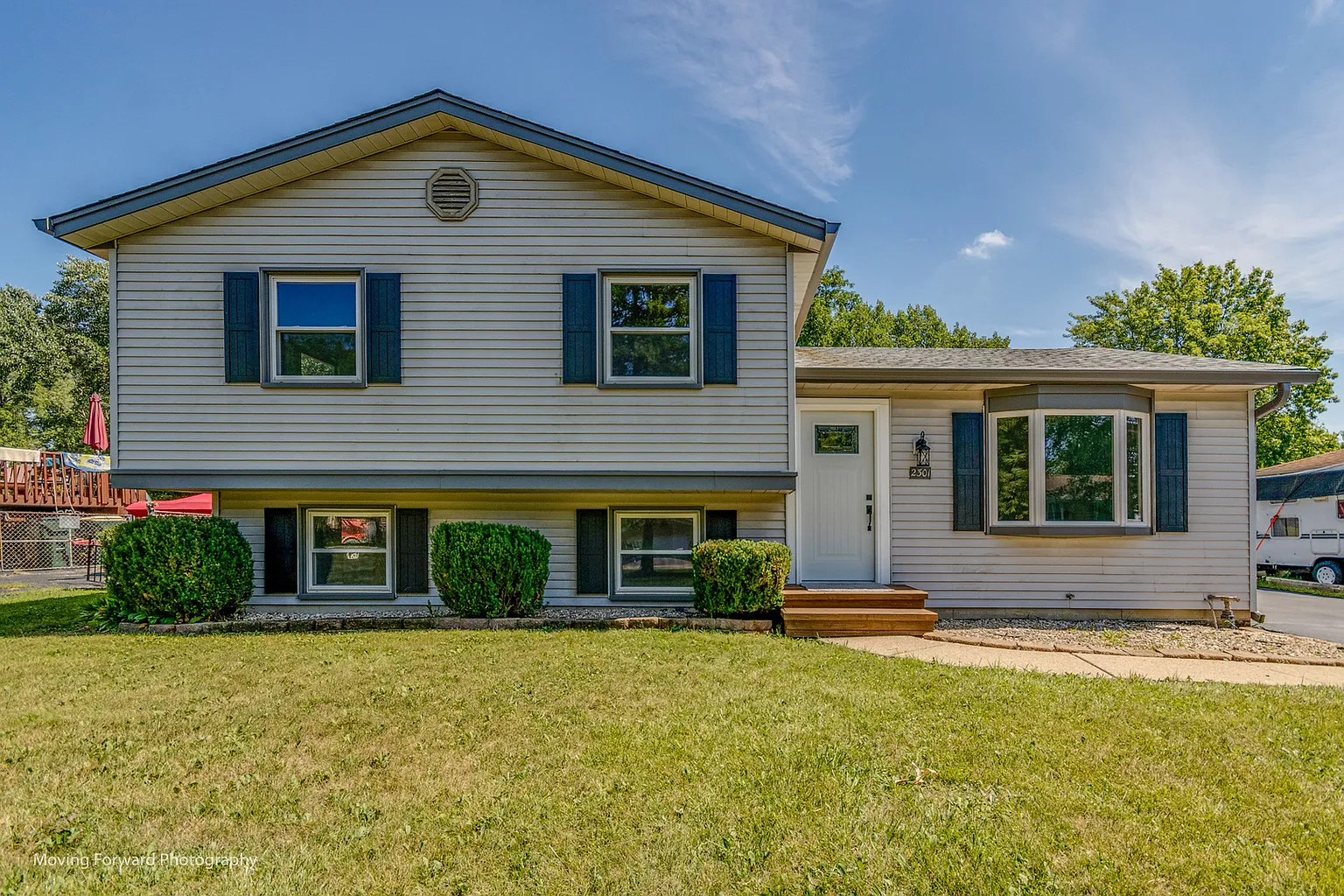 2301 Briar Ln photo 1