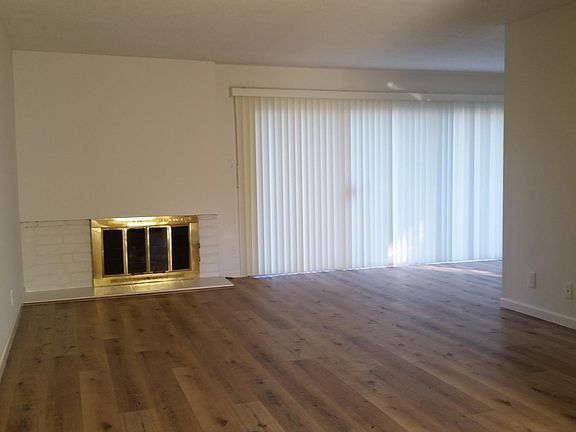 2nd image of 6716 Woodlake Ave