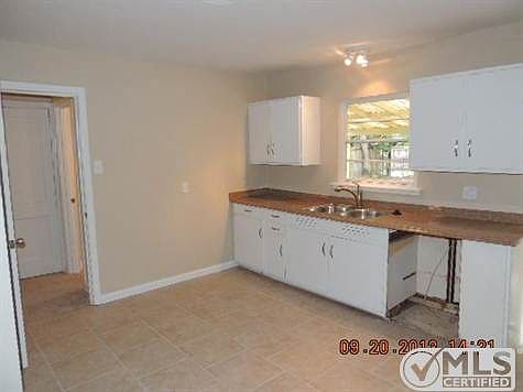 5th image of 7923 Claremont Dr