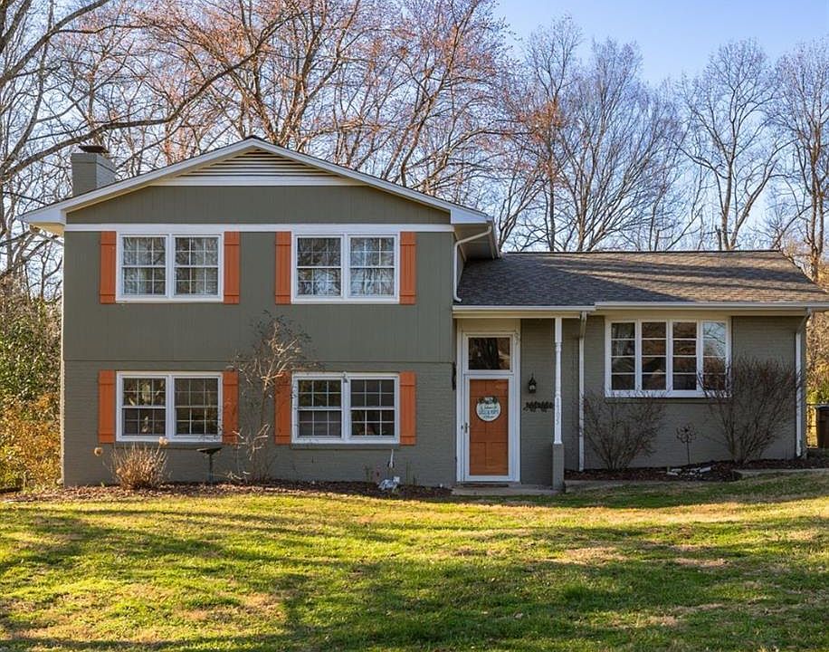 1st image of 1705 Noble Pl