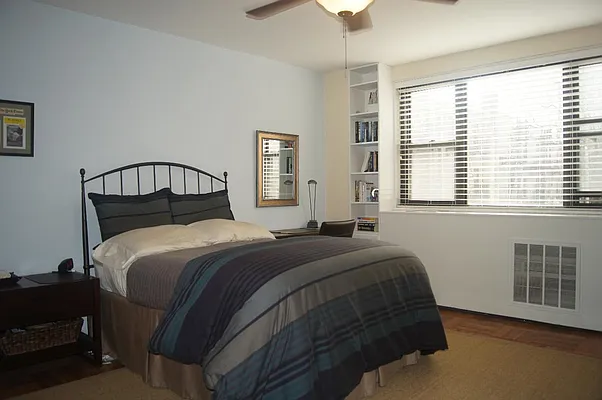 Sold by Real Direct | media 18