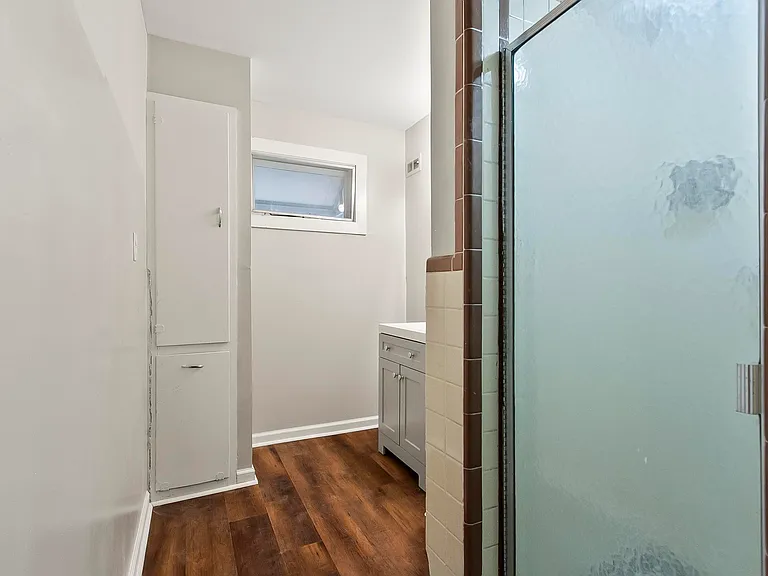 243 Cedar Crst — Photo 21