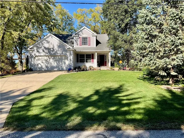 8603 Murray Rd, Valley View, OH 44125