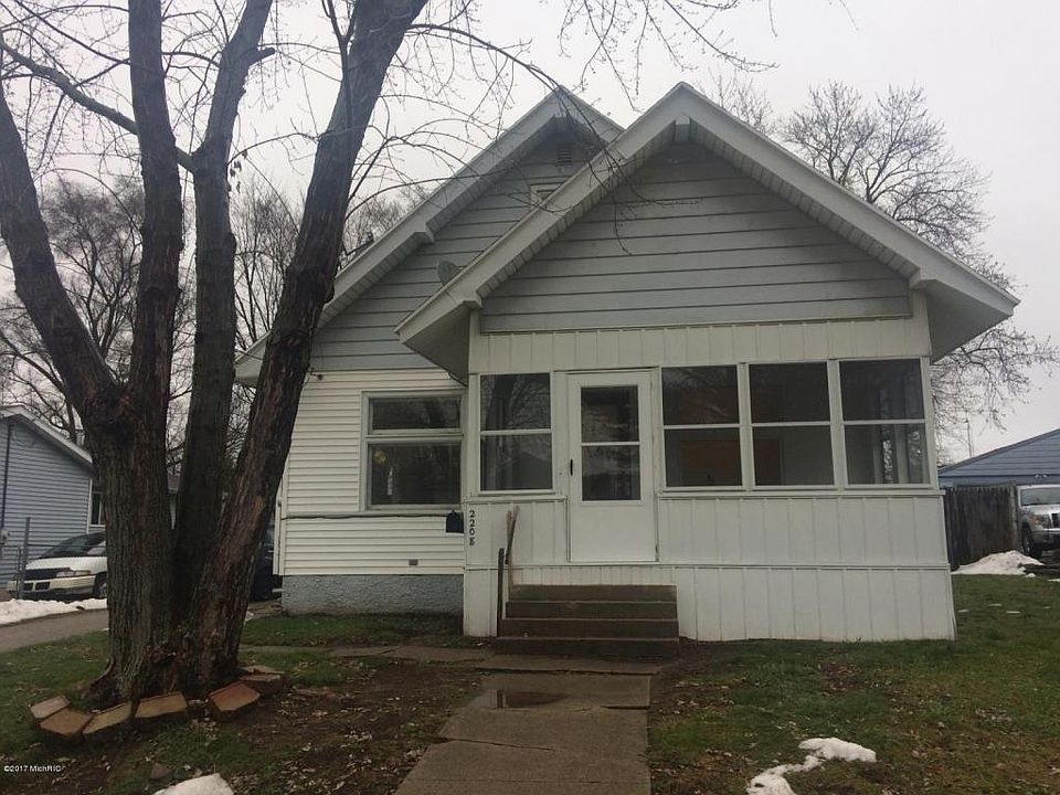 1st image of 2208 Collingwood Ave SW