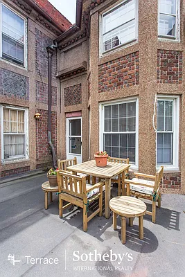 Sold by Terrace Sotheby's International Realty | media 33