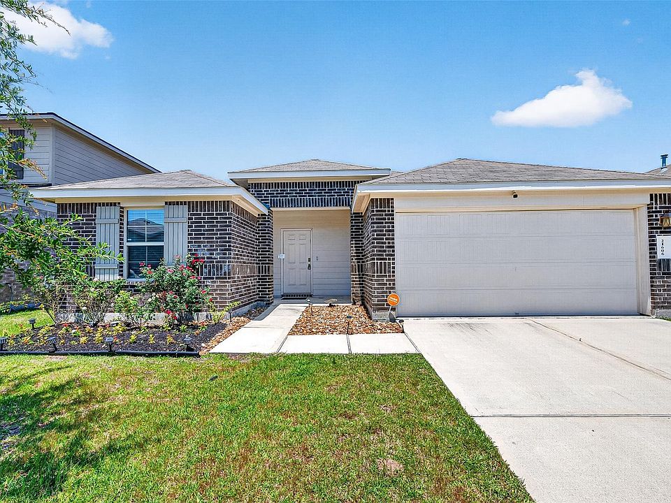 1st image of 21606 Victoria Harbor Dr