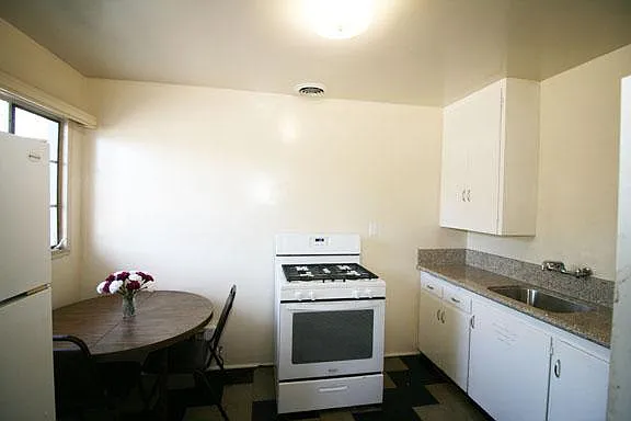D4-13810 Old 215 Frontage Rd #D4 — Photo 7